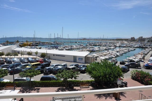 3 soveværelse Lejlighed til leje i L'Estartit, Torroella de Montgrí - € 1.200 (Ref: 9350207)