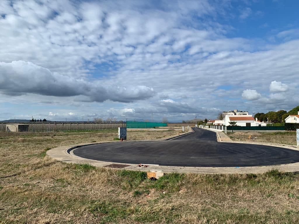 Działka budowlana na sprzedaż w Sant Pere Pescador - 150 000 € (Ref: 9350210)