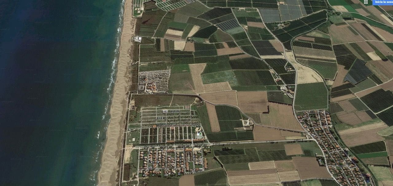 Działka budowlana na sprzedaż w Sant Pere Pescador - 150 000 € (Ref: 9350210)