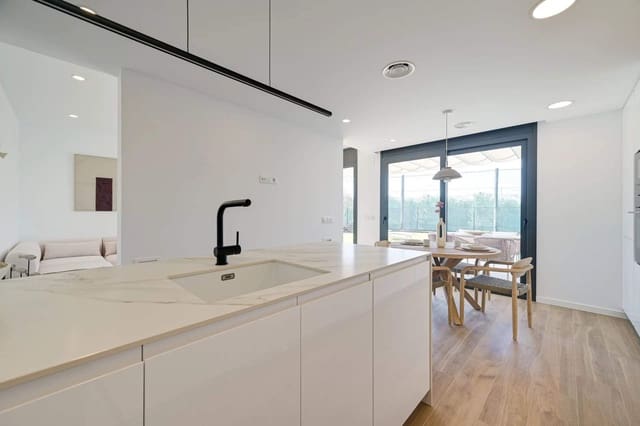 4 bedroom Semi-detached Villa for sale in Sant Pere Pescador - € 540,000 (Ref: 9403622)