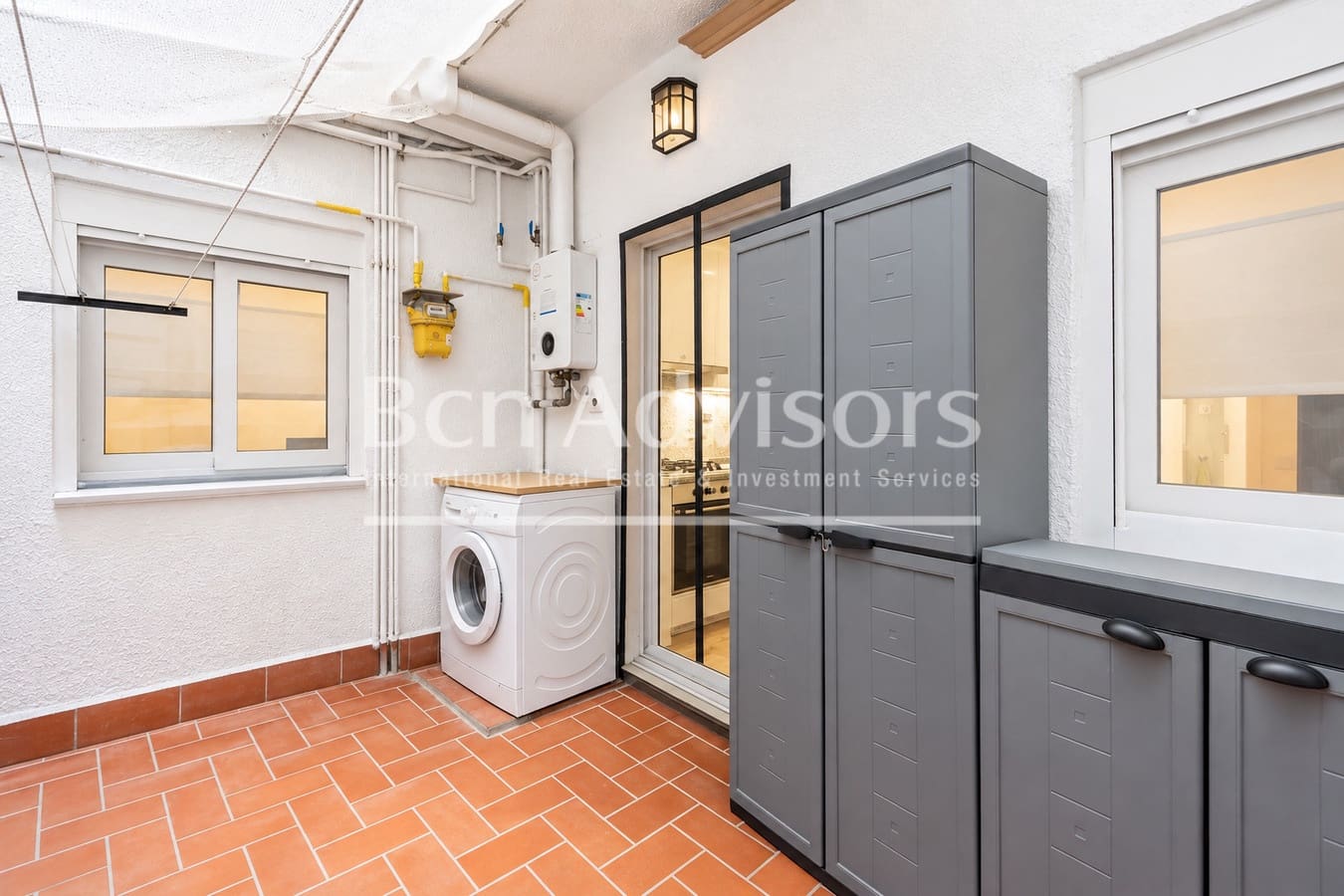 4 soverom Leilighet til salgs i Barcelona by med garasje - € 480 000 (Ref: 10005249)