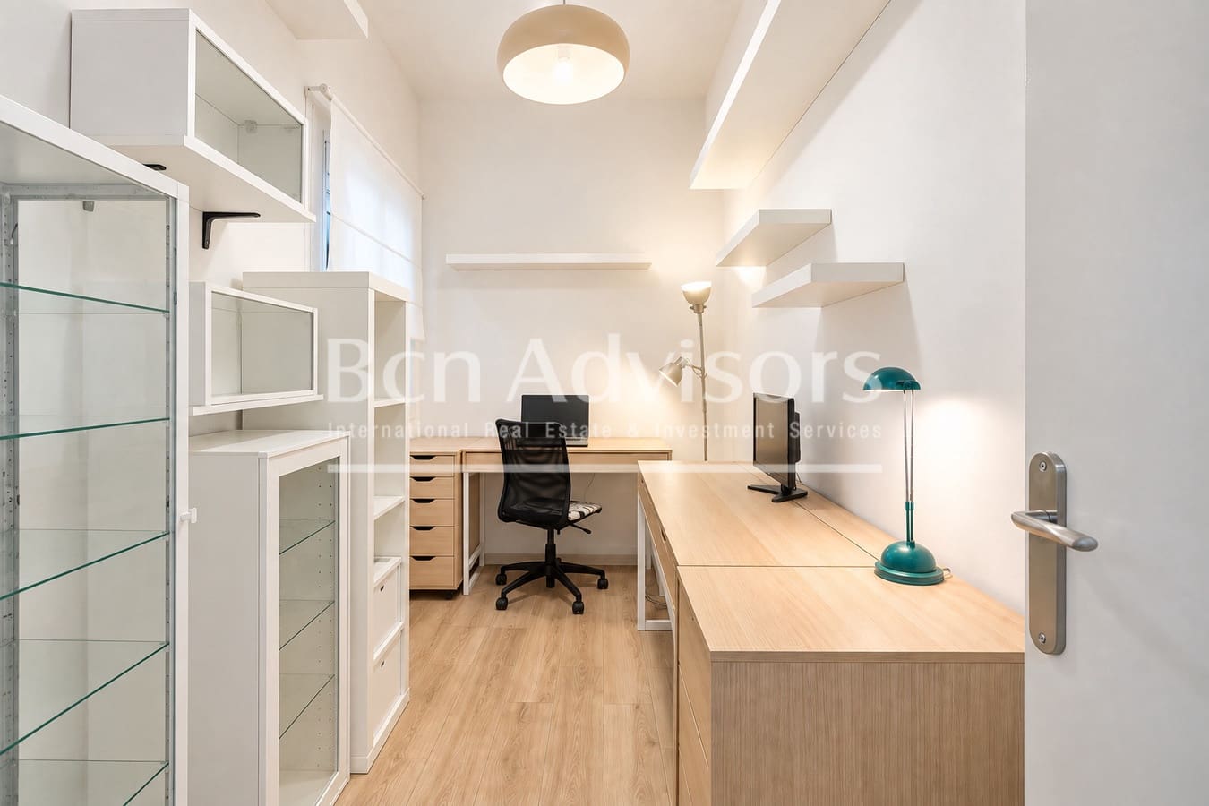 4 soverom Leilighet til salgs i Barcelona by med garasje - € 480 000 (Ref: 10005249)