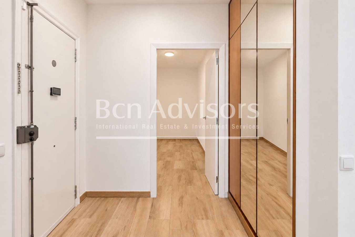 4 soverom Leilighet til salgs i Barcelona by med garasje - € 480 000 (Ref: 10005249)