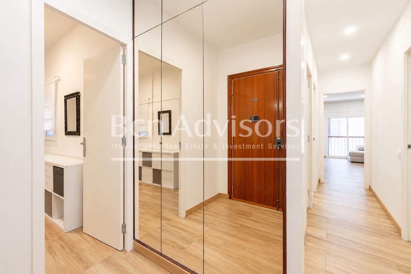 4 soverom Leilighet til salgs i Barcelona by med garasje - € 480 000 (Ref: 10005249)