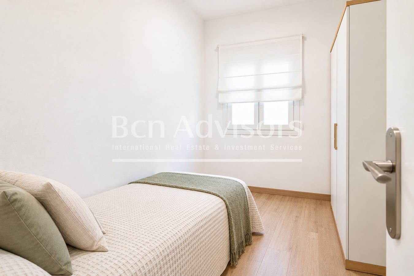 4 soverom Leilighet til salgs i Barcelona by med garasje - € 480 000 (Ref: 10005249)