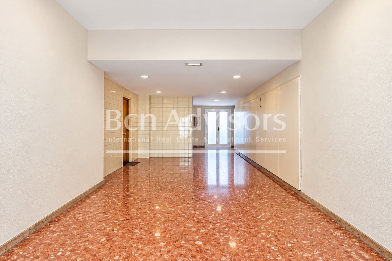 4 soverom Leilighet til salgs i Barcelona by med garasje - € 480 000 (Ref: 10005249)