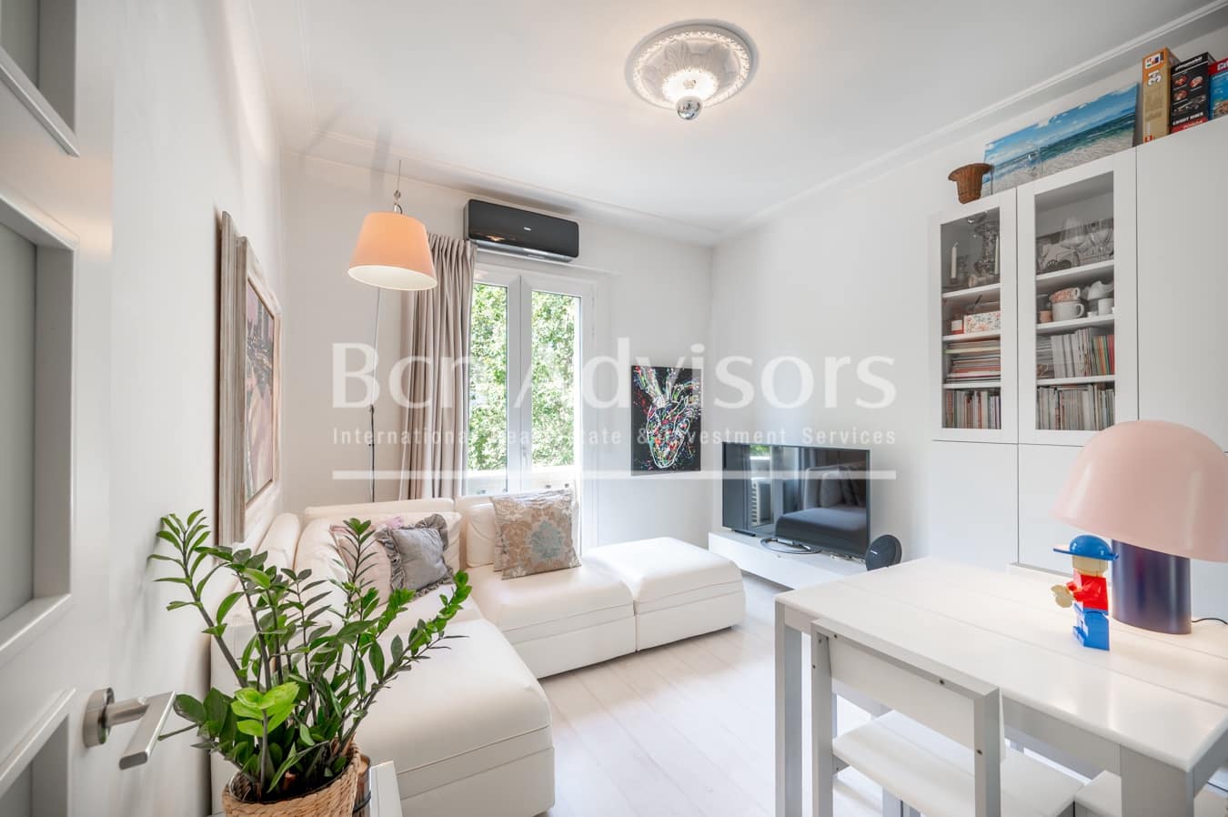 1 bedroom Apartment for sale in Barcelona city - € 400,000 (Ref: 10015208)