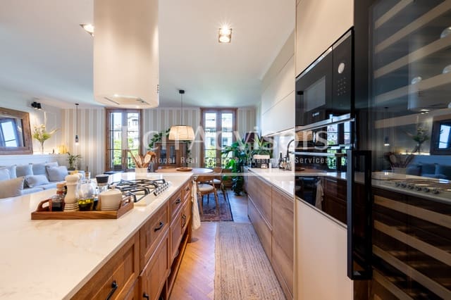 Apartamento de 3 habitaciones en Sant Antoni, Barcelona ciudad en venta - 890.000 € (Ref: 10054874)