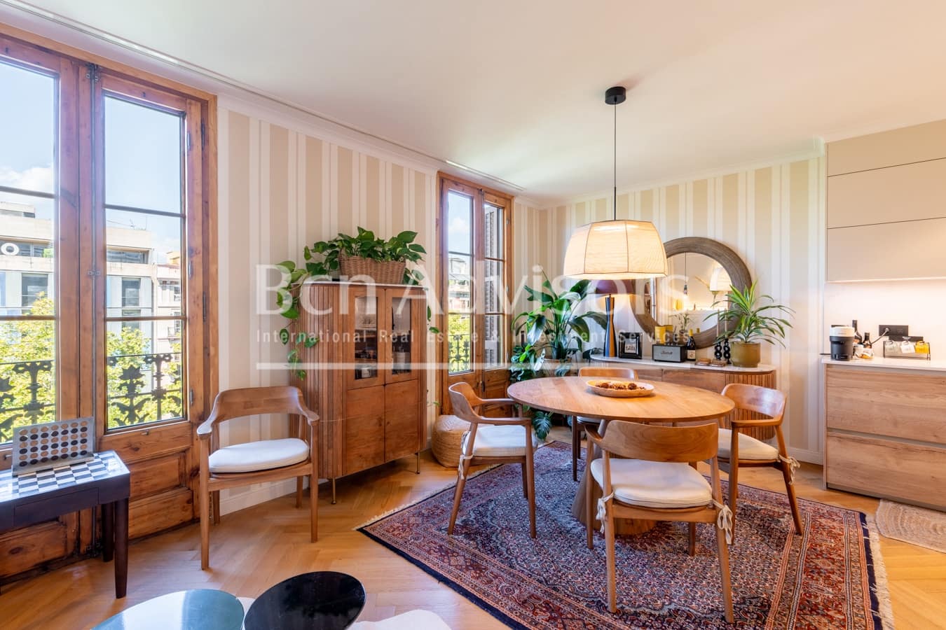 3 bedroom Apartment for sale in Barcelona city - € 890,000 (Ref: 10054874)
