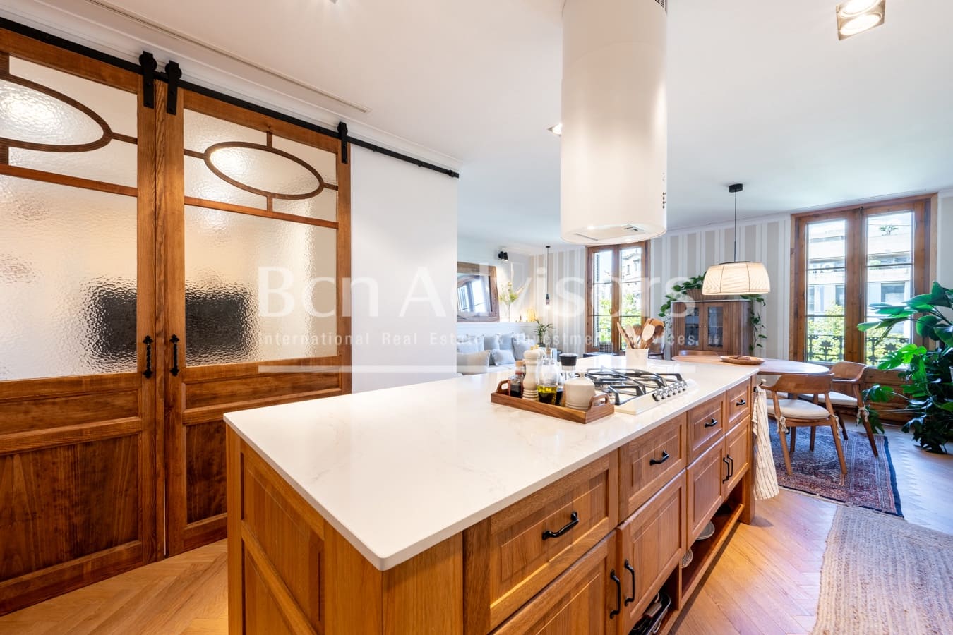 3 bedroom Apartment for sale in Barcelona city - € 890,000 (Ref: 10054874)