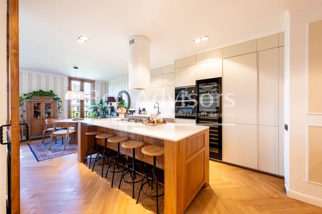 Apartamento de 3 habitaciones en Sant Antoni, Barcelona ciudad en venta - 890.000 € (Ref: 10054874)