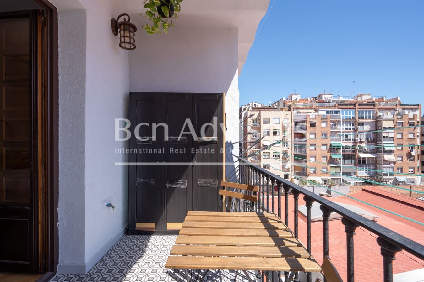 3 bedroom Apartment for sale in Barcelona city - € 890,000 (Ref: 10054874)
