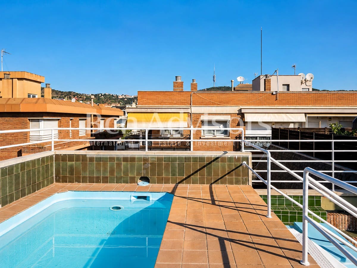 5 Zimmer Penthouse zu verkaufen in Barcelona Stadt mit Pool - 2.190.000 € (Ref: 10054875)