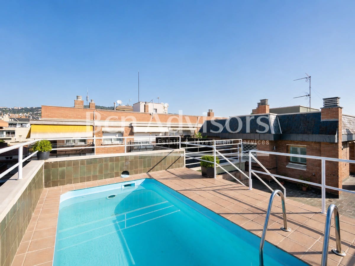 5 Zimmer Penthouse zu verkaufen in Barcelona Stadt mit Pool - 2.190.000 € (Ref: 10054875)