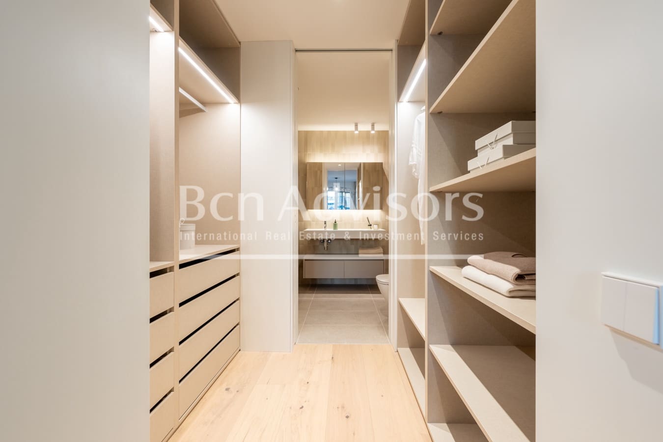 2 bedroom Apartment for sale in Barcelona city - € 1,450,000 (Ref: 10054876)