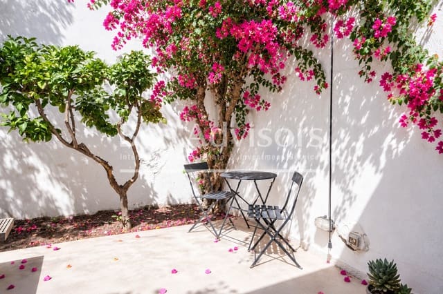 3 soveværelse Lejlighed til salg i La Vila de Gràcia, Barcelona by - € 1.100.000 (Ref: 10075465)