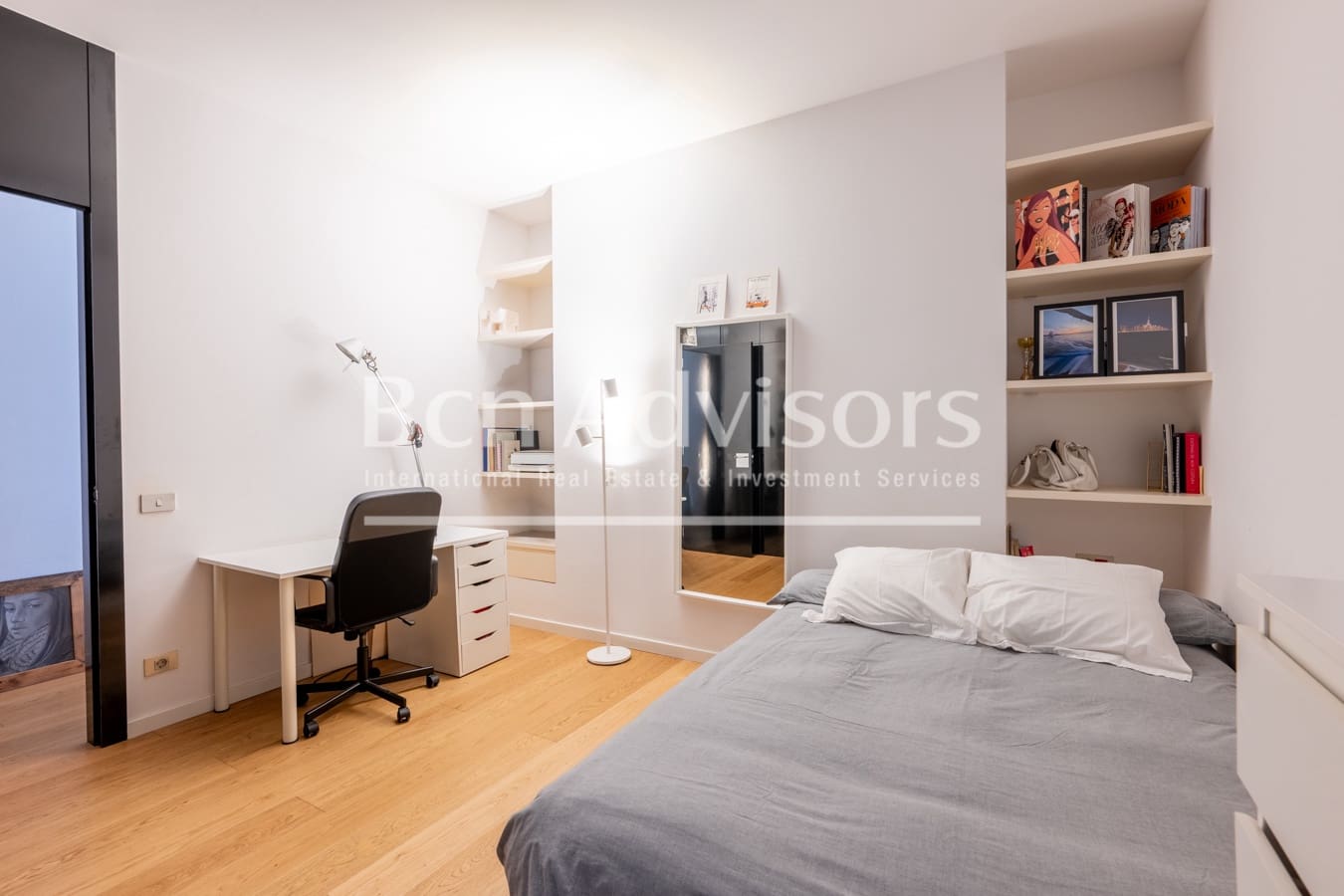 3 bedroom Apartment for sale in Barcelona city - € 1,100,000 (Ref: 10075465)
