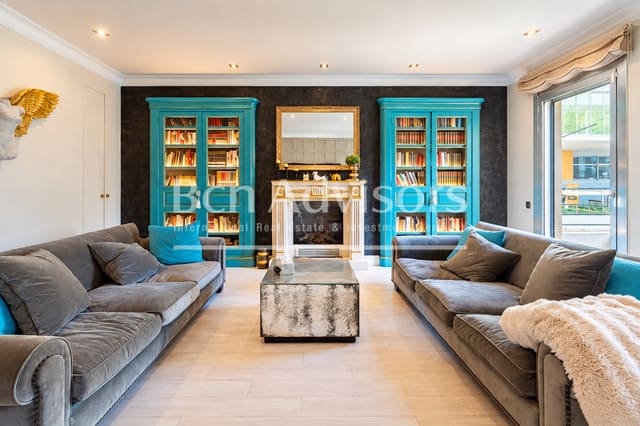 4 chambre Appartement à vendre à La Nova Esquerra de L'Eixample, Barcelone ville - 990 000 € (Ref: 10077768)