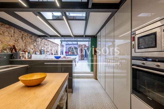 4 makuuhuone Huoneisto myytävänä paikassa El Raval, Barcelona kaupunki - 1 700 000 € (Ref: 10085781)