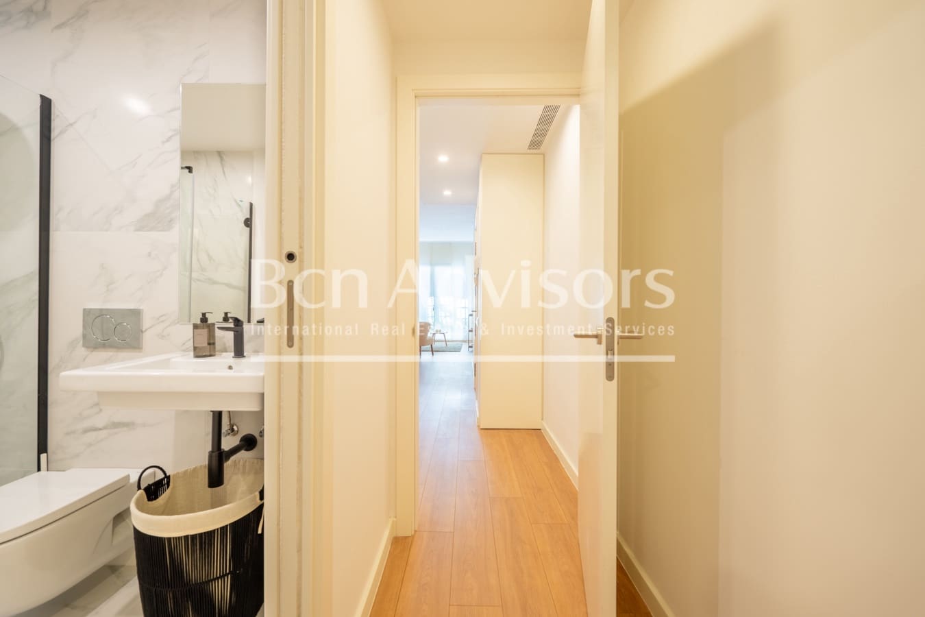 4 slaapkamer Flat te koop in Barcelona stad - € 815.000 (Ref: 10094345)
