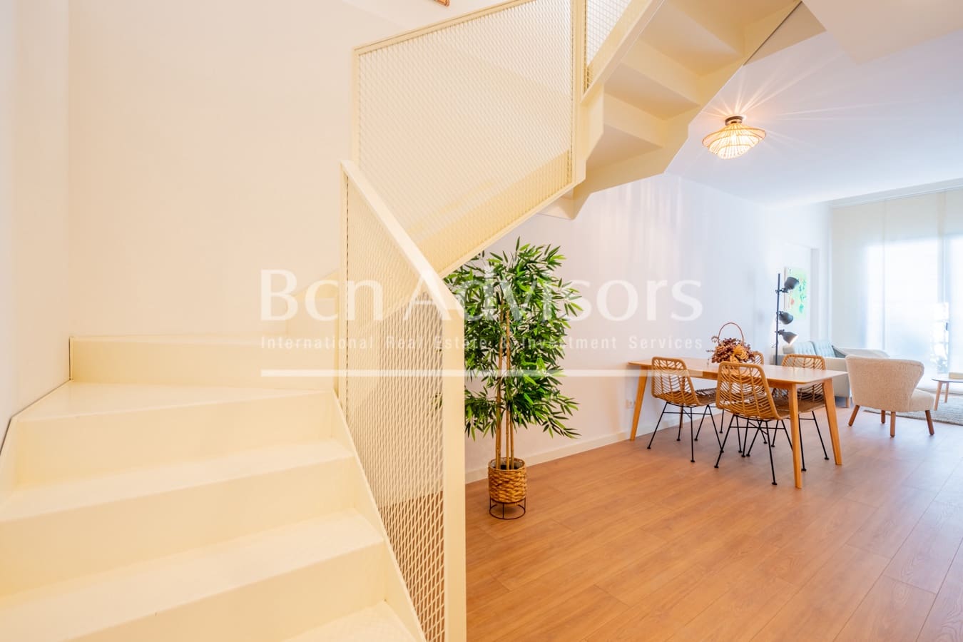 4 slaapkamer Flat te koop in Barcelona stad - € 815.000 (Ref: 10094345)