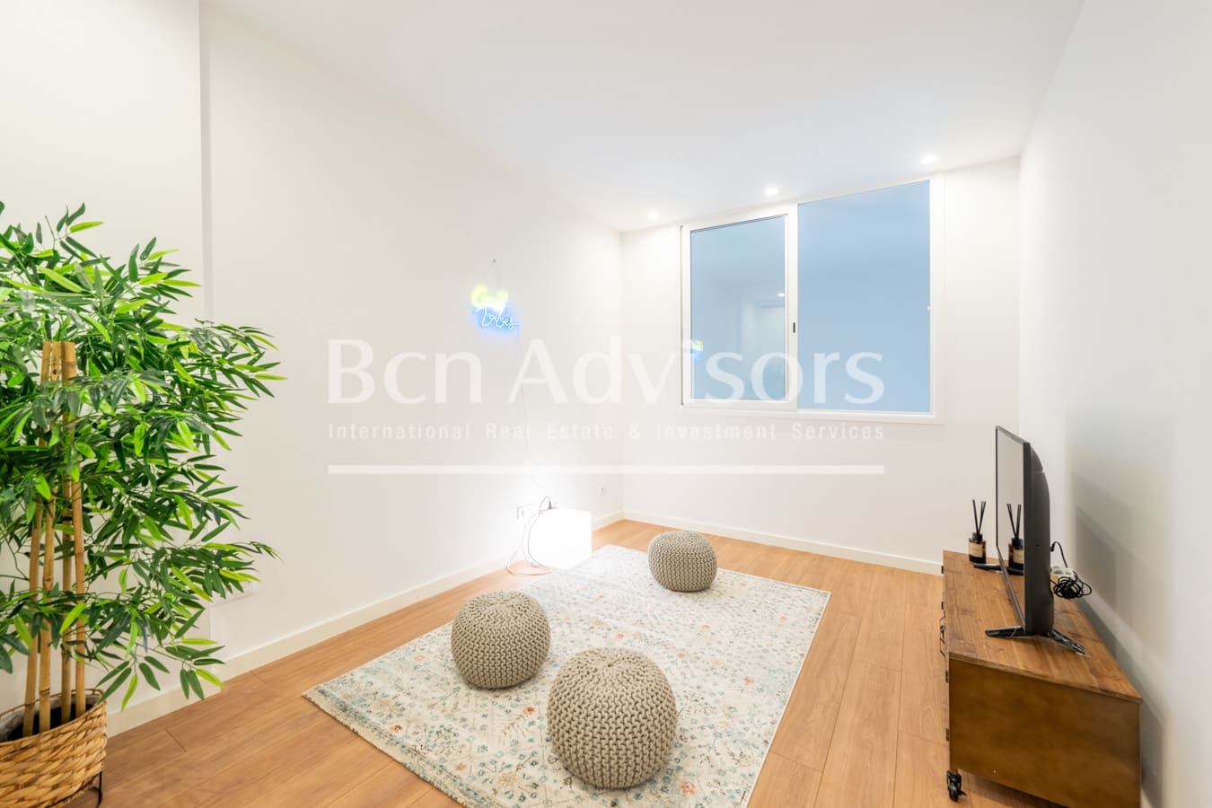4 slaapkamer Flat te koop in Barcelona stad - € 815.000 (Ref: 10094345)
