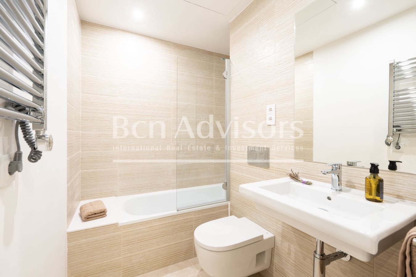 4 slaapkamer Flat te koop in Barcelona stad - € 815.000 (Ref: 10094345)