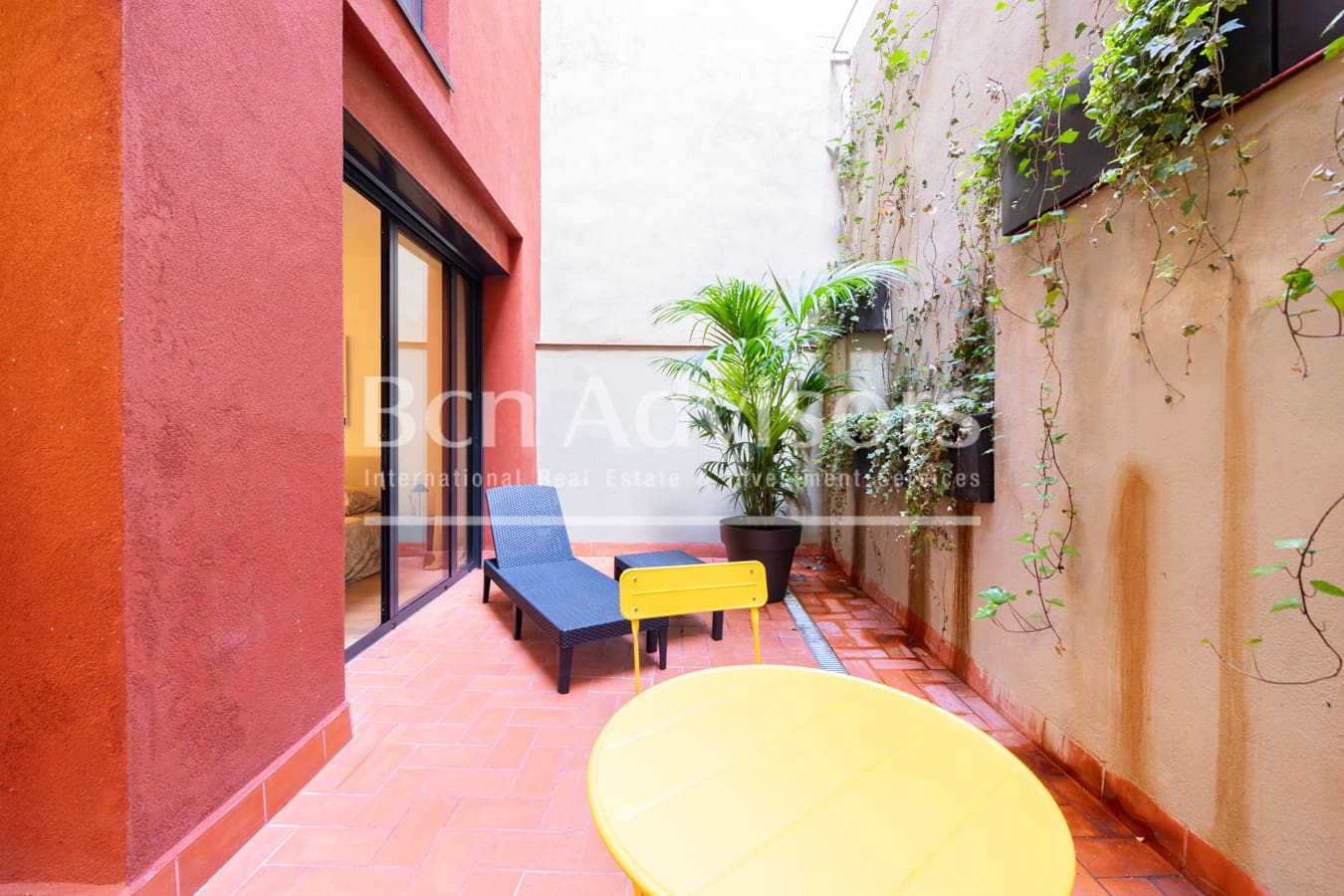 4 slaapkamer Flat te koop in Barcelona stad - € 815.000 (Ref: 10094345)