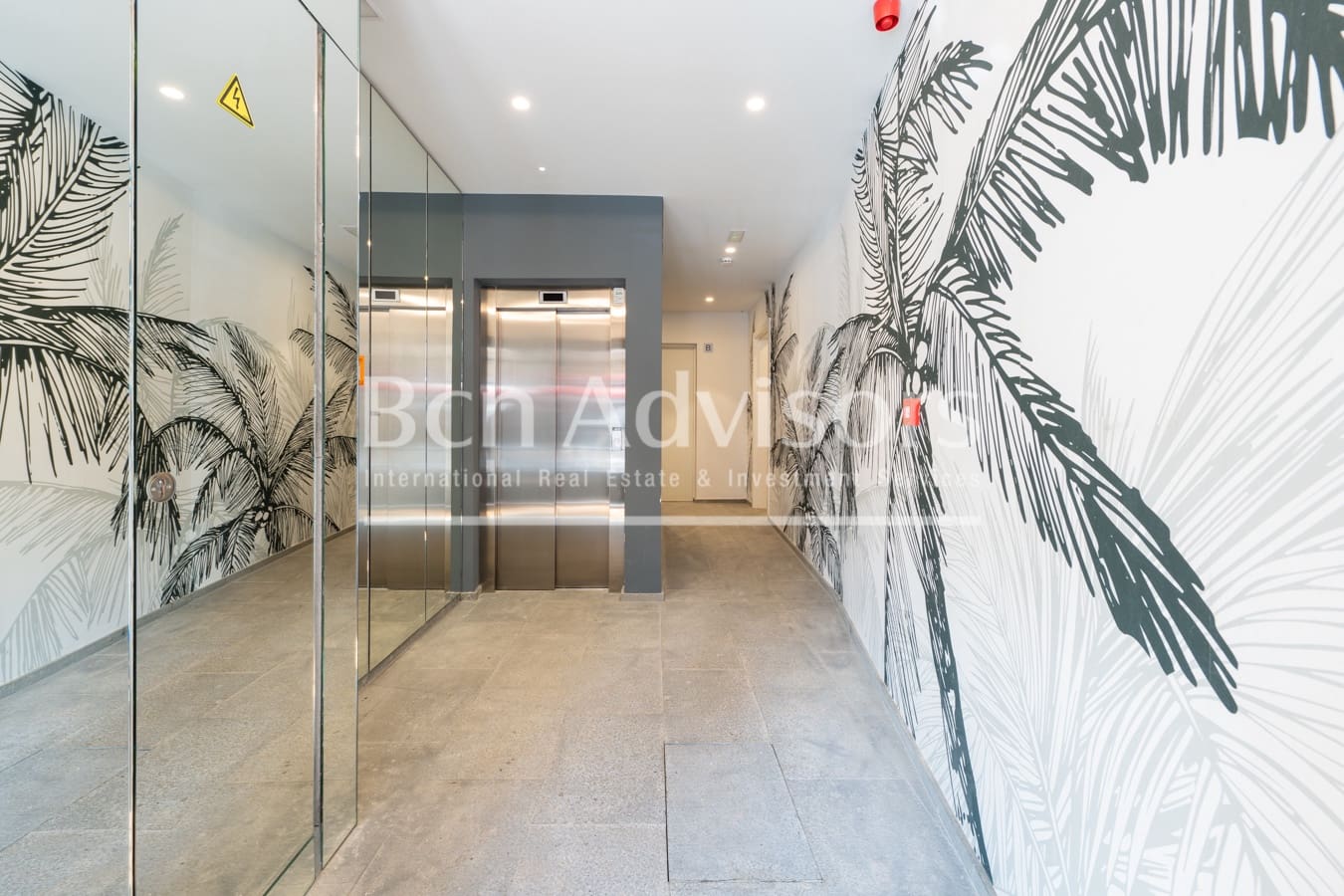 4 slaapkamer Flat te koop in Barcelona stad - € 815.000 (Ref: 10094345)