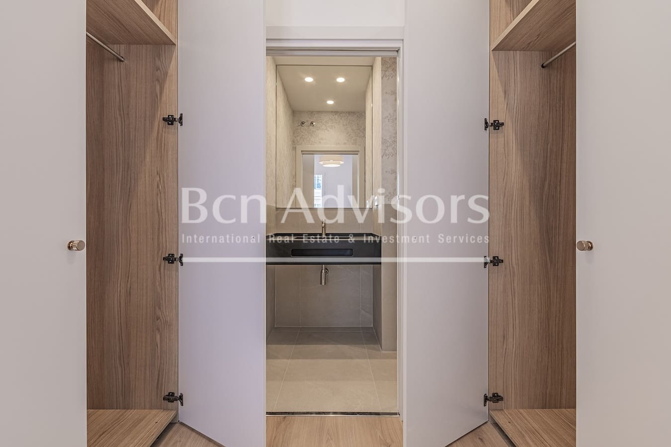 3 makuuhuone Huoneisto myytävänä paikassa Barcelona kaupunki mukana uima-altaan - 695 000 € (Ref: 10109085)