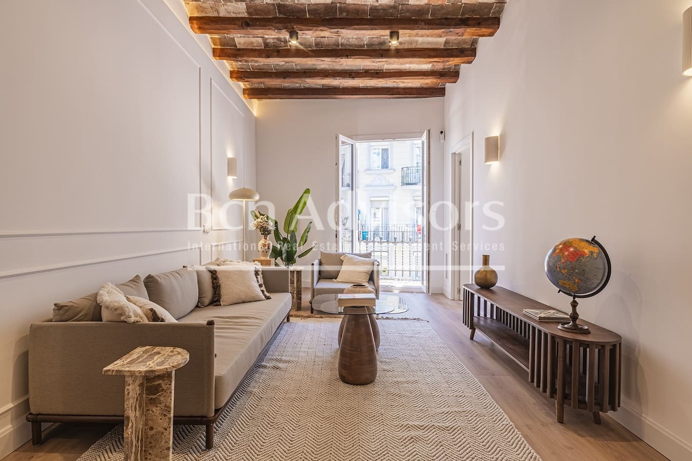 3 makuuhuone Huoneisto myytävänä paikassa Barcelona kaupunki mukana uima-altaan - 695 000 € (Ref: 10109085)