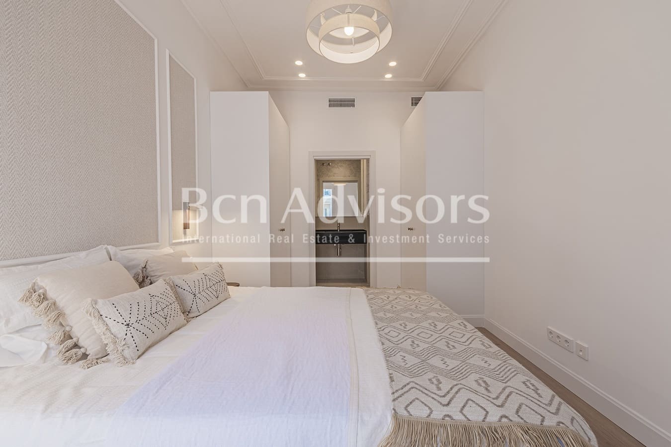3 makuuhuone Huoneisto myytävänä paikassa Barcelona kaupunki mukana uima-altaan - 695 000 € (Ref: 10109085)