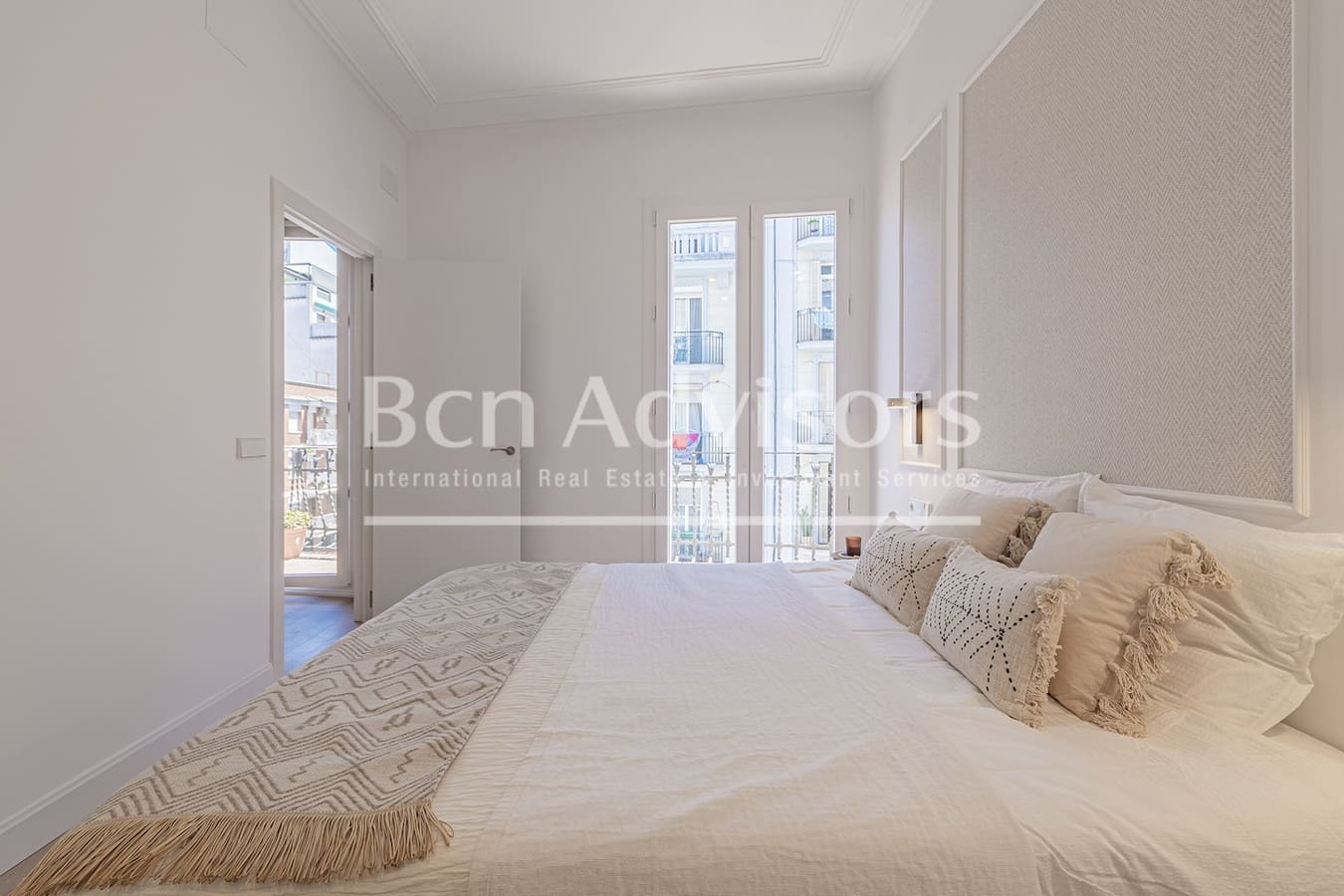 3 makuuhuone Huoneisto myytävänä paikassa Barcelona kaupunki mukana uima-altaan - 695 000 € (Ref: 10109085)