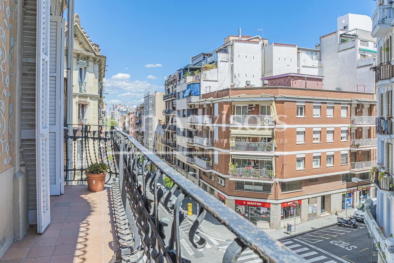 3 makuuhuone Huoneisto myytävänä paikassa Barcelona kaupunki mukana uima-altaan - 695 000 € (Ref: 10109085)