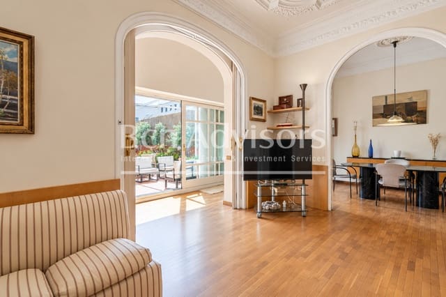 Apartamento de 5 habitaciones en L'Antiga Esquerra de L'Eixample, Barcelona ciudad en venta con piscina garaje - 1.595.000 € (Ref: 10119022)
