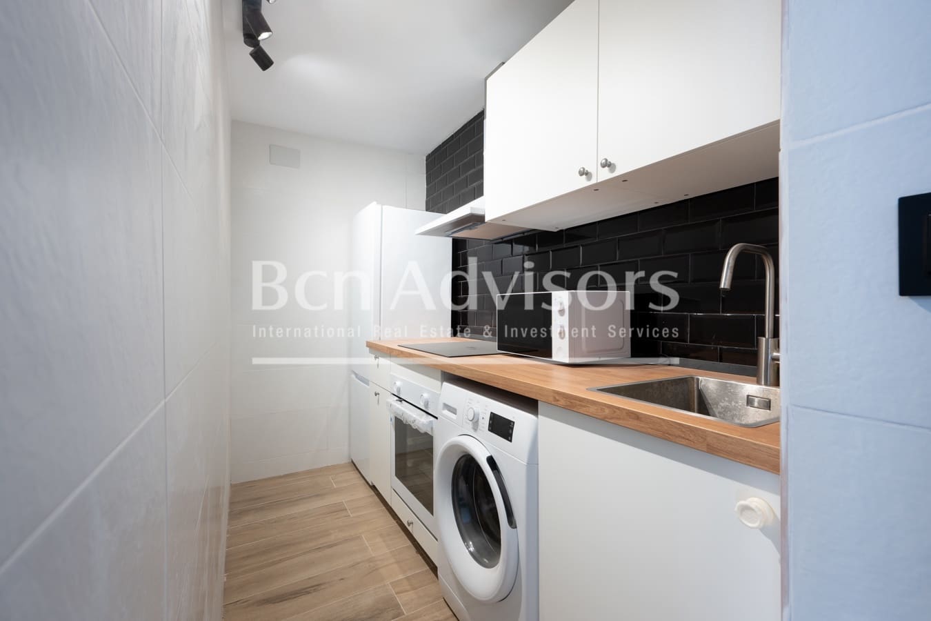5 bedroom Townhouse for sale in Barcelona city - € 649,900 (Ref: 10119023)