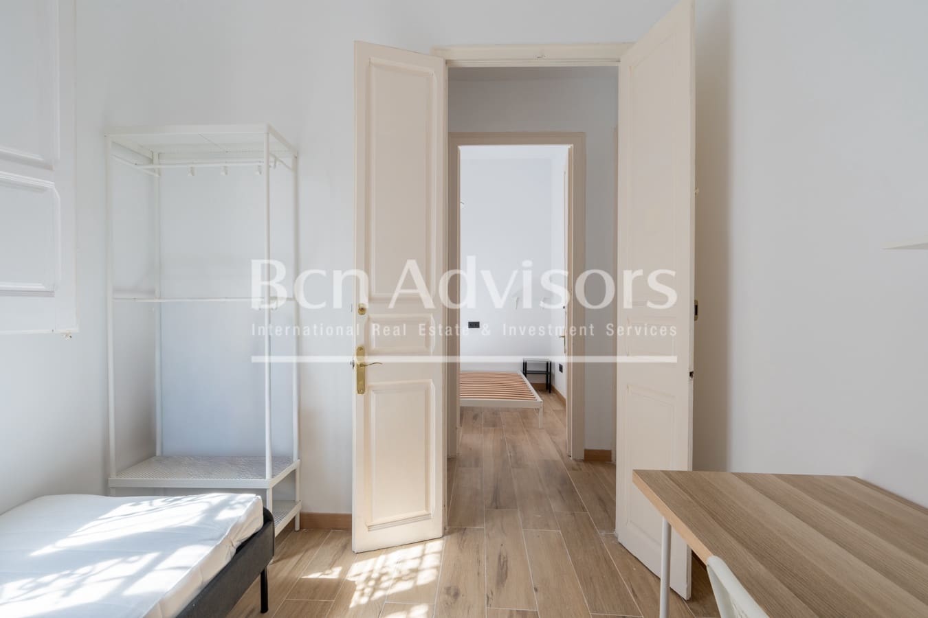 5 bedroom Townhouse for sale in Barcelona city - € 649,900 (Ref: 10119023)