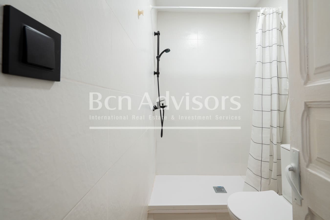 5 bedroom Townhouse for sale in Barcelona city - € 649,900 (Ref: 10119023)