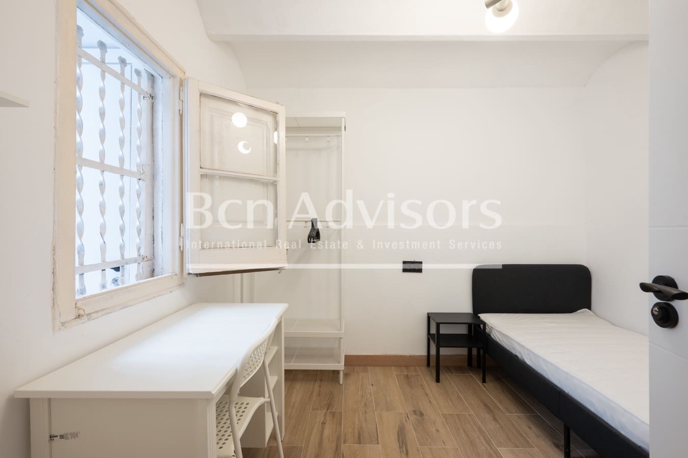 5 bedroom Townhouse for sale in Barcelona city - € 649,900 (Ref: 10119023)