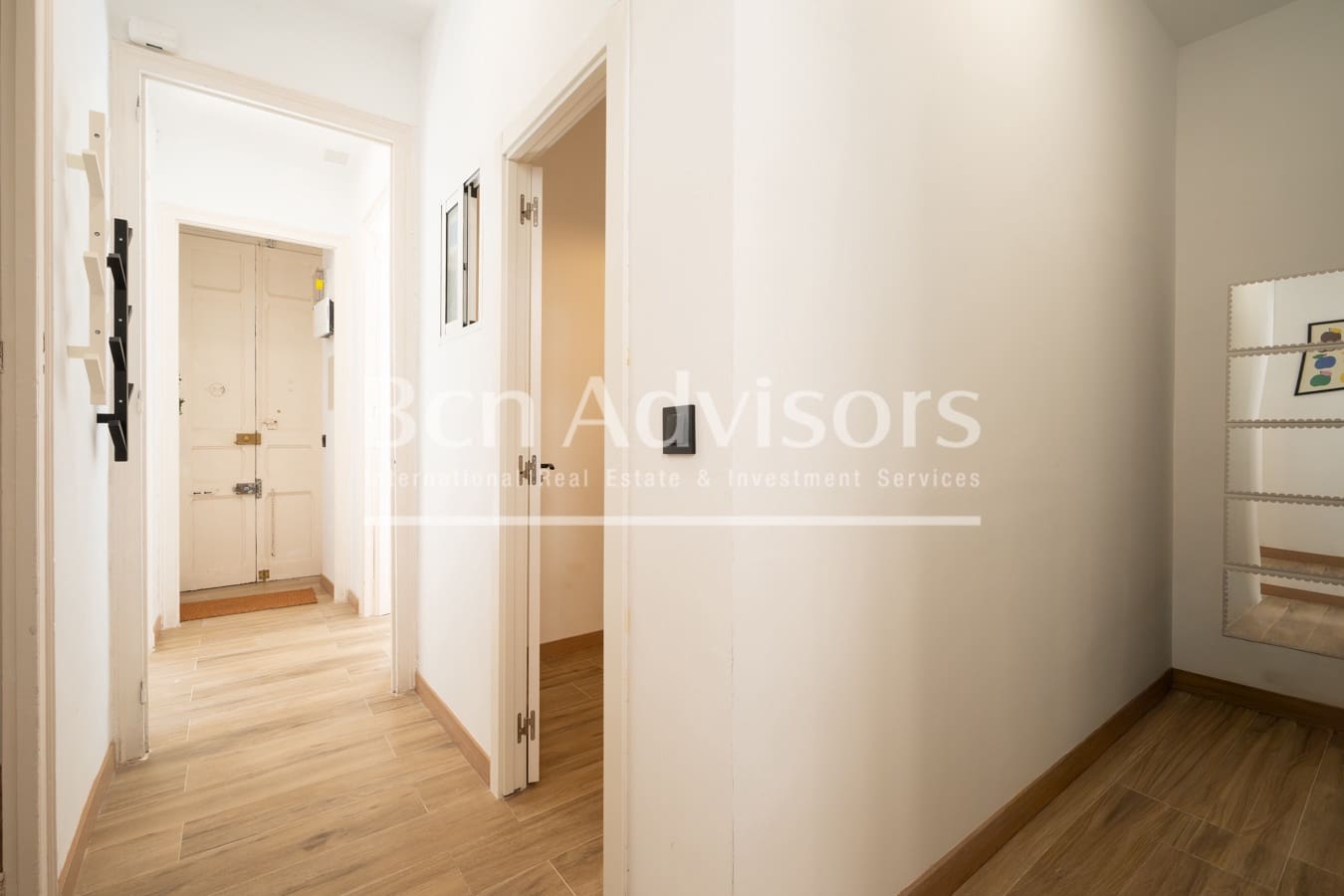 5 bedroom Townhouse for sale in Barcelona city - € 649,900 (Ref: 10119023)