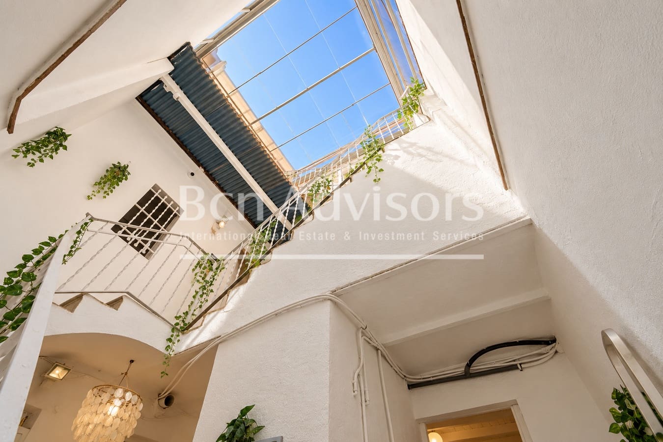 5 bedroom Townhouse for sale in Barcelona city - € 649,900 (Ref: 10119023)