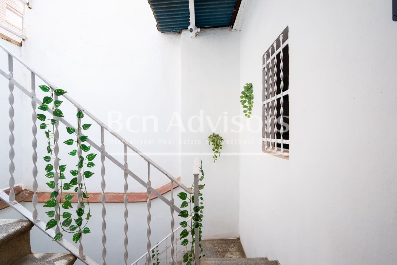5 bedroom Townhouse for sale in Barcelona city - € 649,900 (Ref: 10119023)