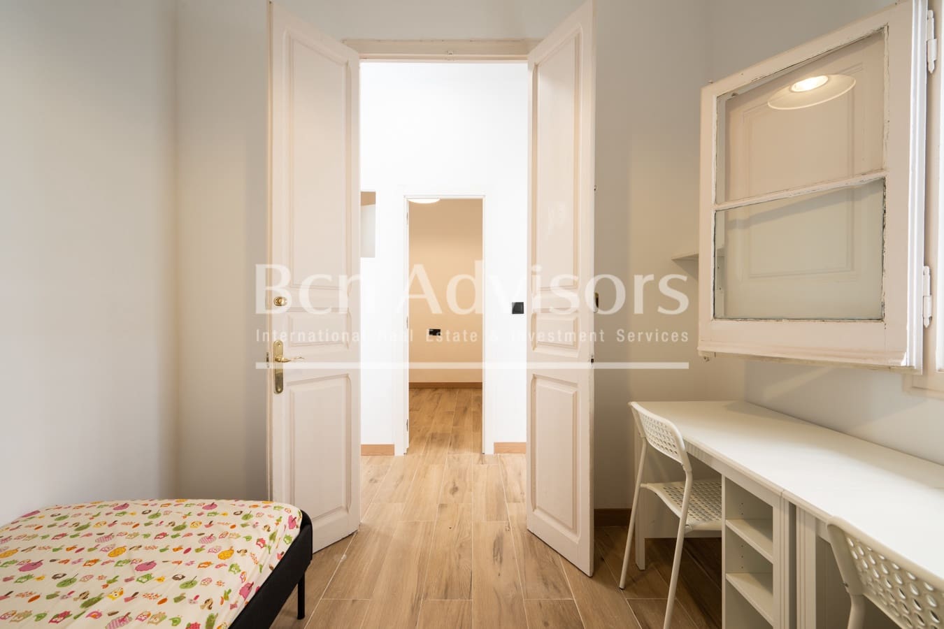 5 bedroom Townhouse for sale in Barcelona city - € 649,900 (Ref: 10119023)