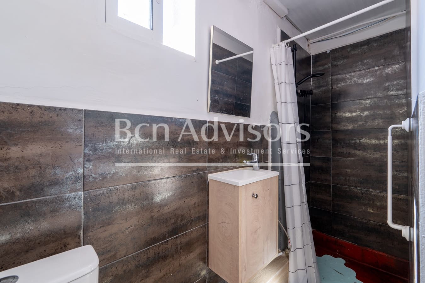 5 bedroom Townhouse for sale in Barcelona city - € 649,900 (Ref: 10119023)