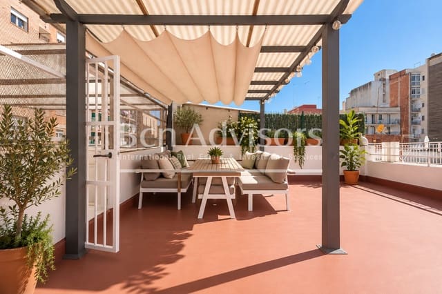 5 bedroom Townhouse for sale in La Sagrada Família, Barcelona city - € 649,900 (Ref: 10119023)