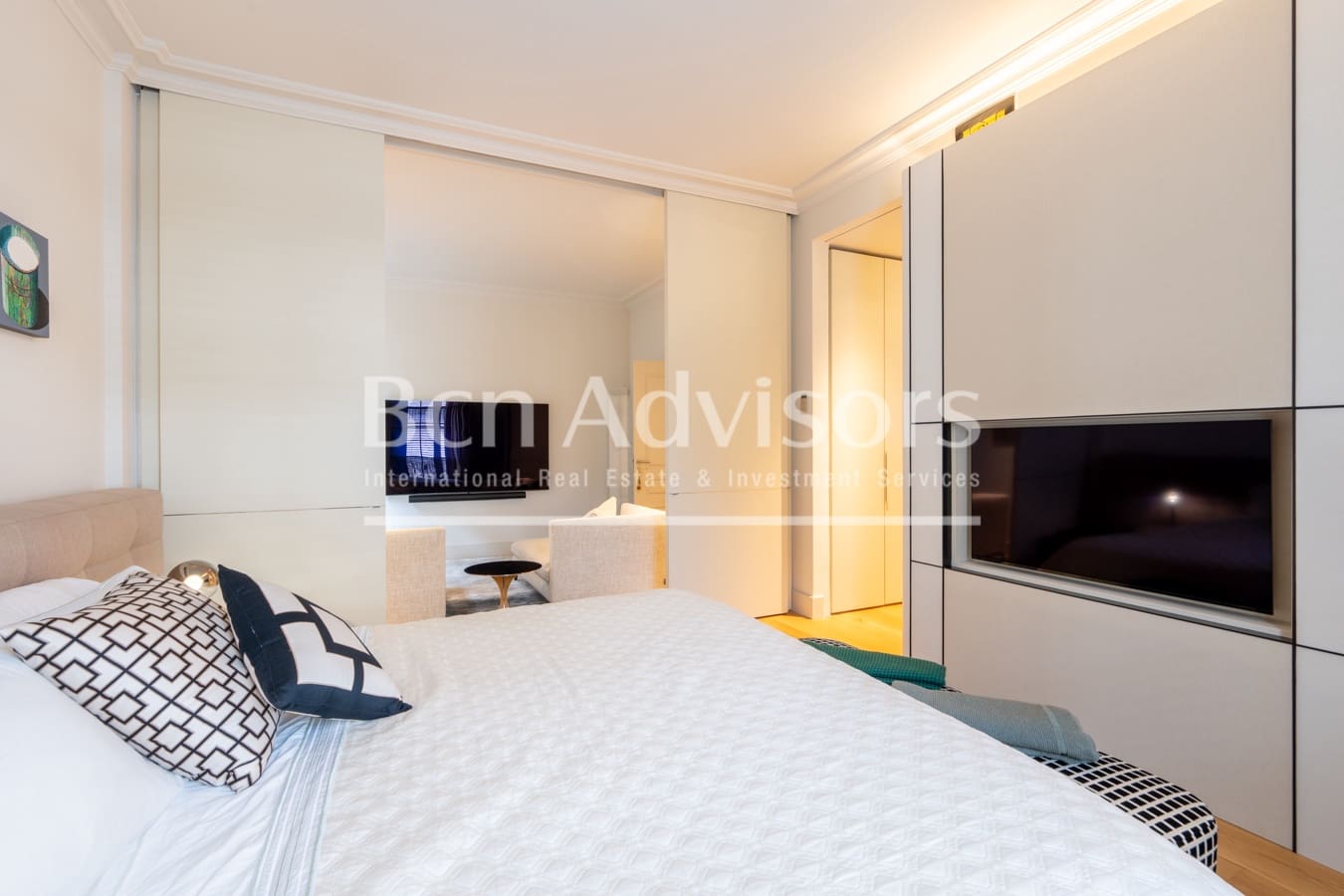 5 bedroom Apartment for sale in Barcelona city with garage - € 3,900,000 (Ref: 10123647)