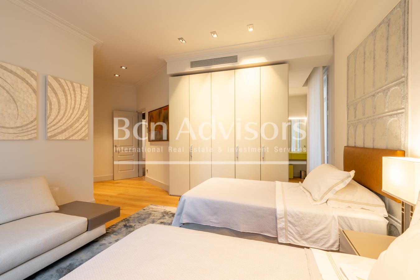 5 bedroom Apartment for sale in Barcelona city with garage - € 3,900,000 (Ref: 10123647)