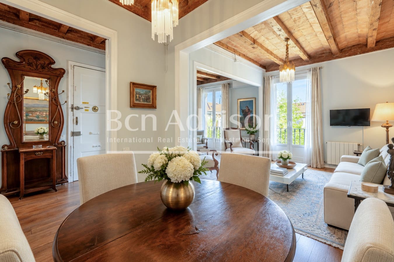 2 bedroom Apartment for sale in Barcelona city - € 795,000 (Ref: 10142111)