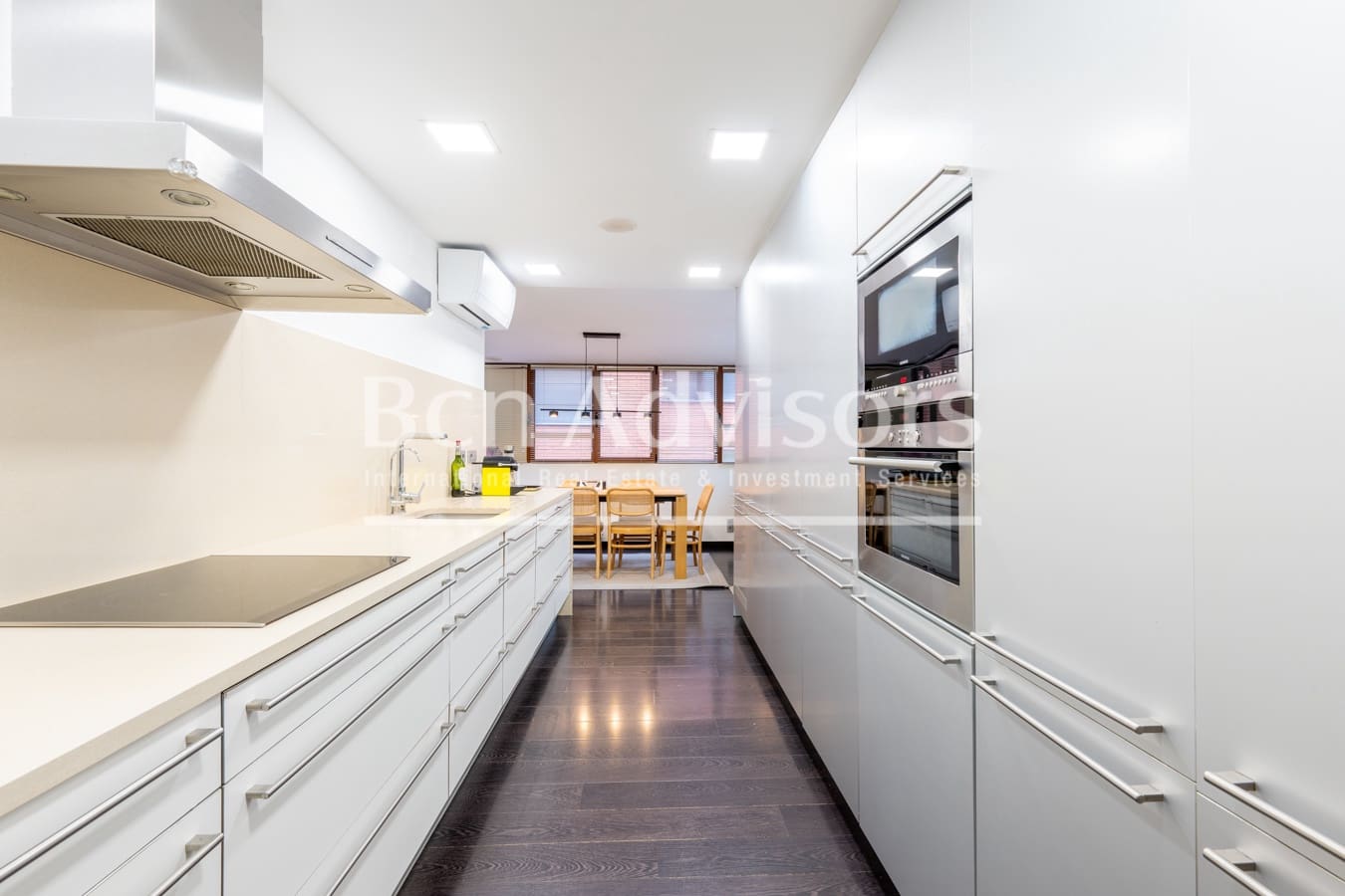 3 makuuhuone Huoneisto myytävänä paikassa Esplugues de Llobregat mukana uima-altaan 
autotalli - 868 000 € (Ref: 10148443)