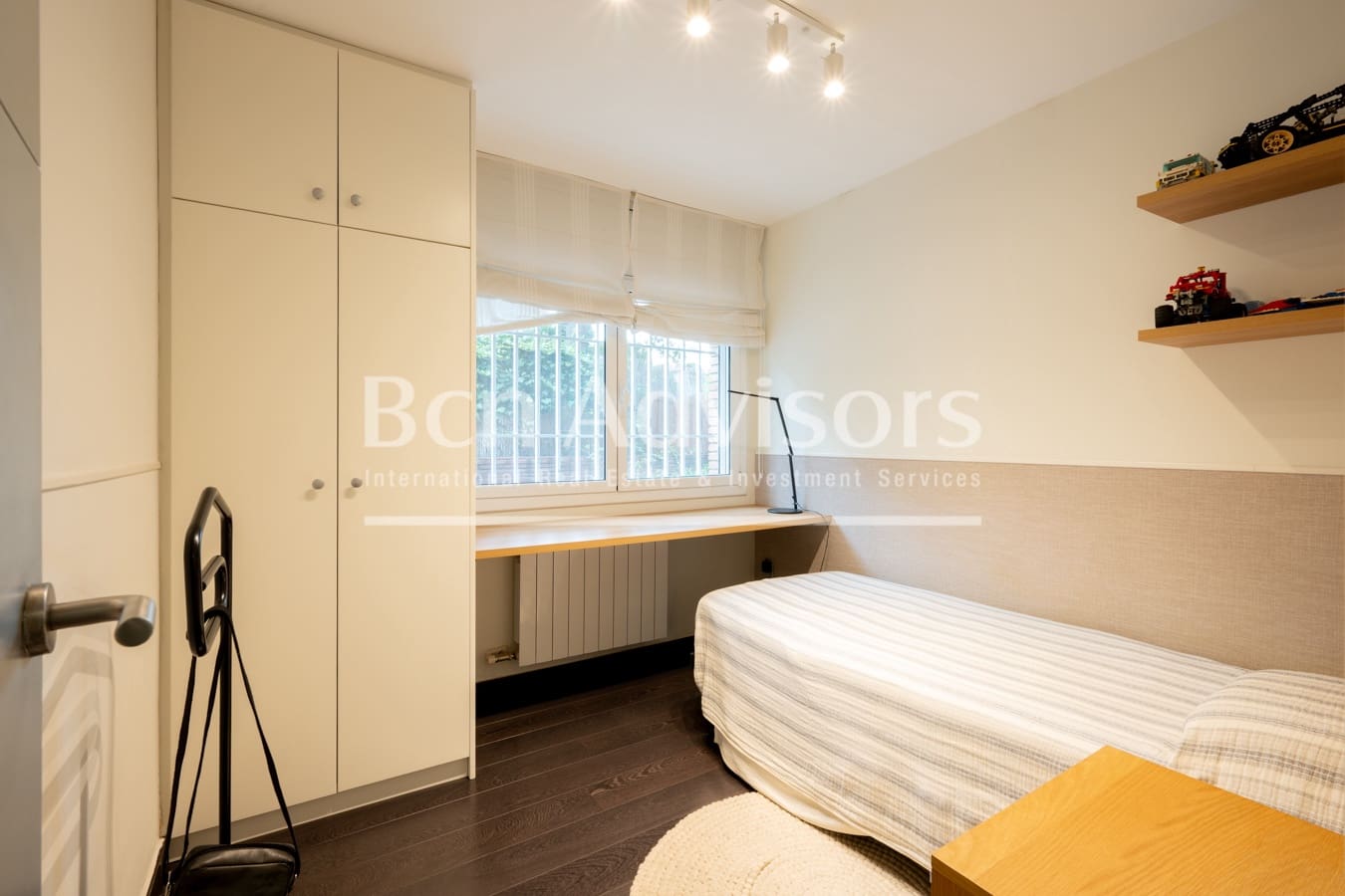 3 makuuhuone Huoneisto myytävänä paikassa Esplugues de Llobregat mukana uima-altaan 
autotalli - 868 000 € (Ref: 10148443)